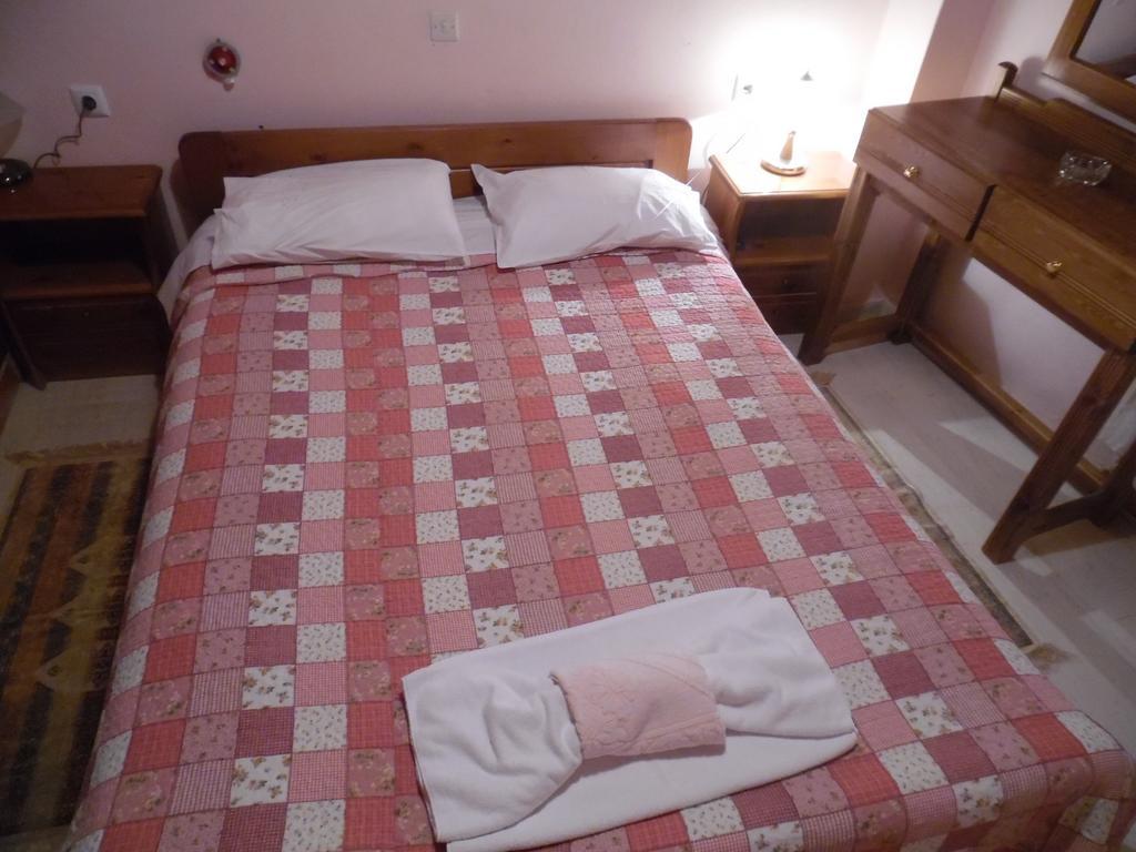 Elatos Rooms Mikrón Khoríon الغرفة الصورة
